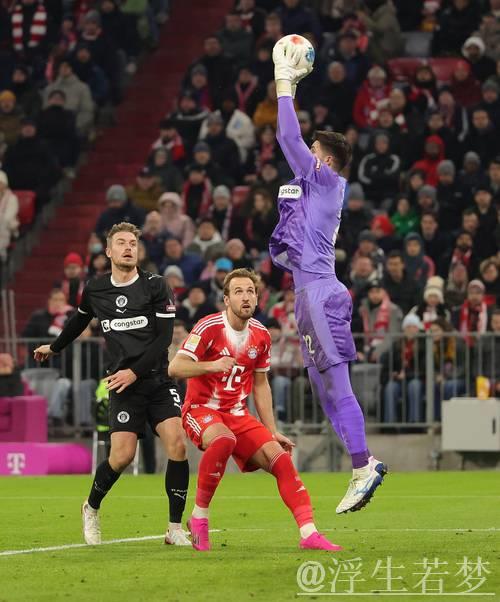 拜仁惊险战胜圣保利 凯恩表现出色 拜仁惊险战胜圣保利 凯恩表现出色